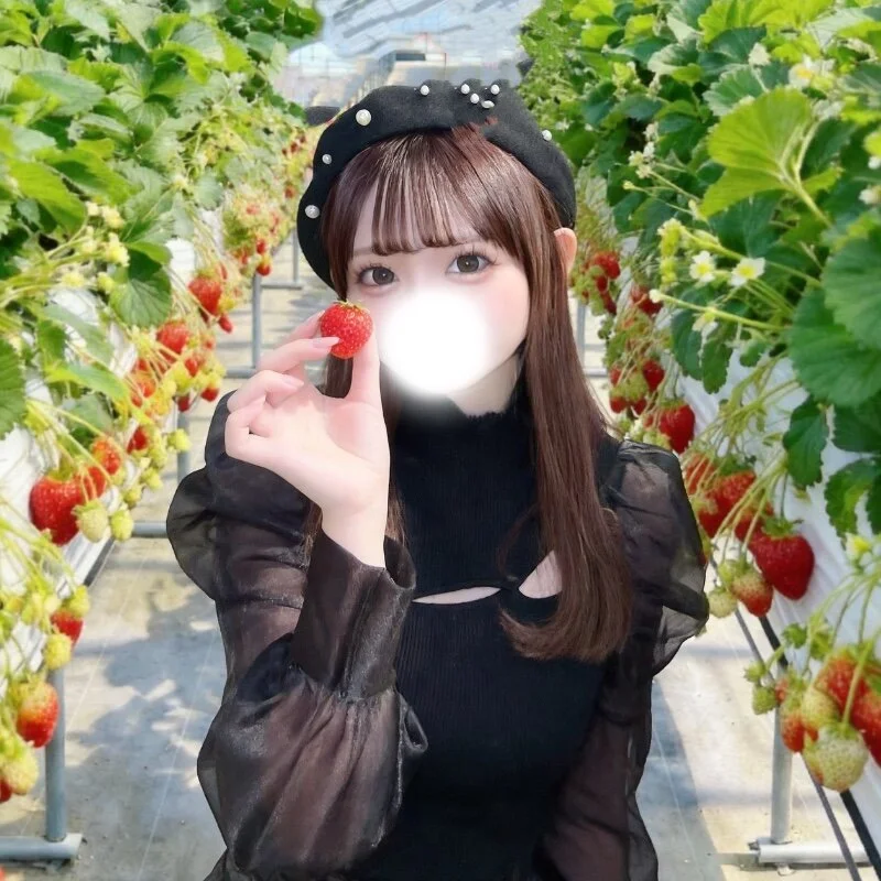 shina_mo_n_ch's nudes and profile