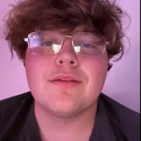 ashyswroild's Profile Pic