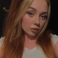 Mia_K1tty's Profile Pic