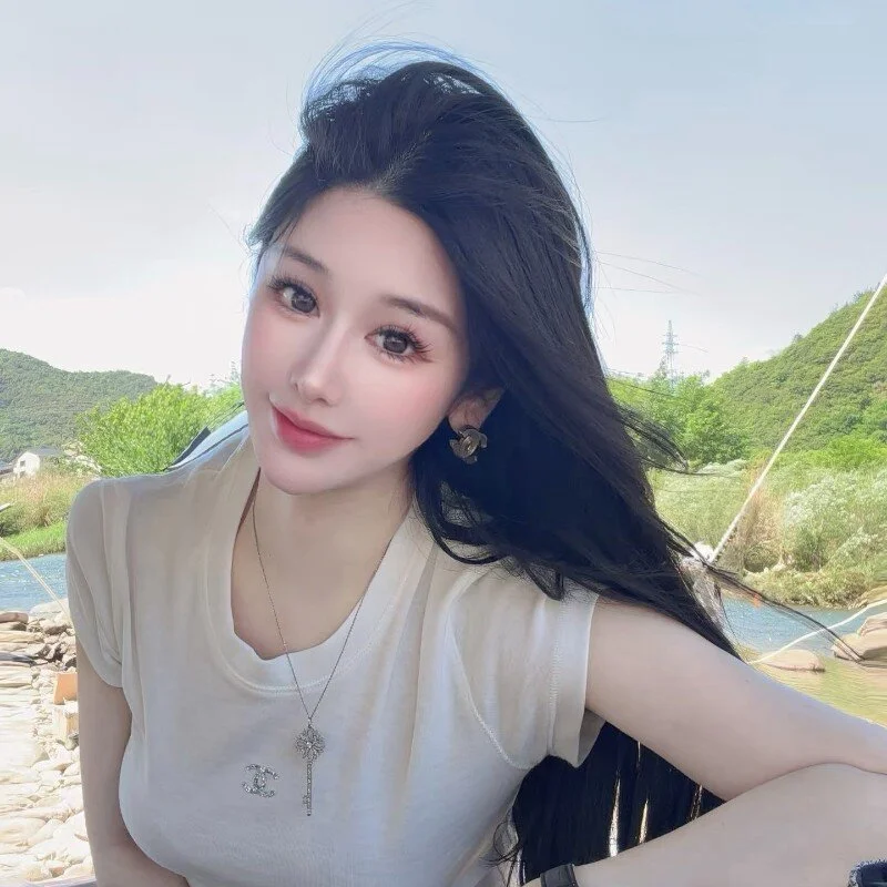 QinQin-888 Stripchat profile image