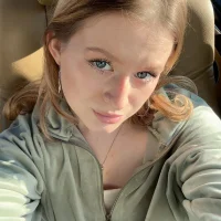 CanvasWhisper's Profile Pic