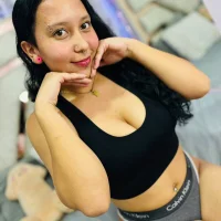 Tifanny_mom Φωτ, Προφίλ