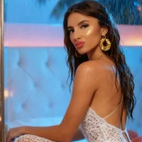 ElisaCharm's Avatar Pic