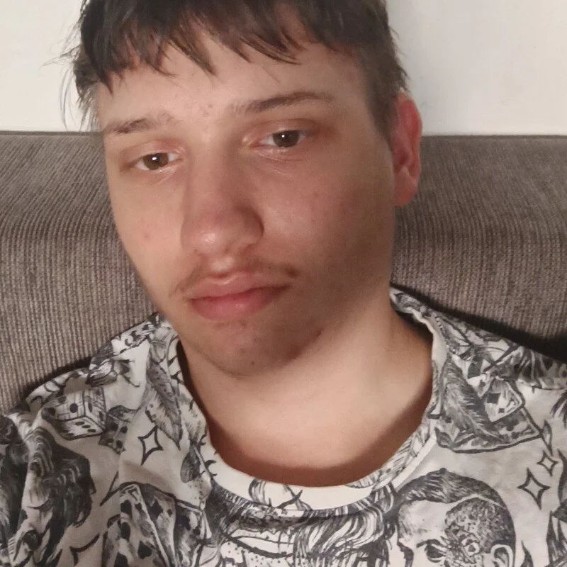 farok03857 profile photo
