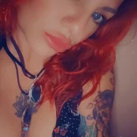 violetdaizies's Profile Pic