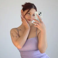 Eellliee's Profile Pic
