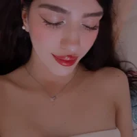 Emily-hottson's Avatar Photo