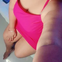 Miss_Roshika's Avatar Pic