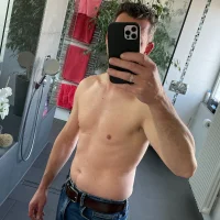 bencrow_sc's Profile Pic