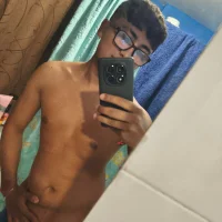 Dark-cam's Profile Pic