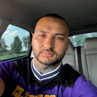 lionshade's Profile Pic