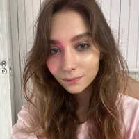 Lyn_Bennet's Profile Pic