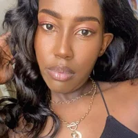 PetiteSandy's Profile Pic