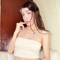Emily-hottson