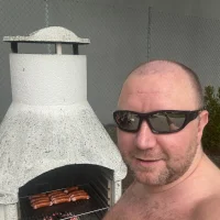 Krzynio40's Avatar Pic