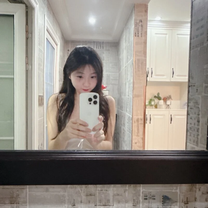 LXR77887 Stripchat profile image