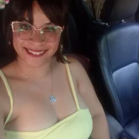 Brasileiraputinha69's Profile Pic