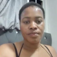 SweetPeaches86 model avatar