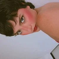 veronicaleo Adlı Modelin Avatarı