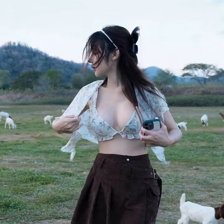 Isabella-aa