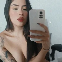 Desiree___ 的  個人資料圖片
