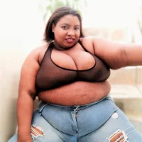 Gambar Profil BrittanyBrown_