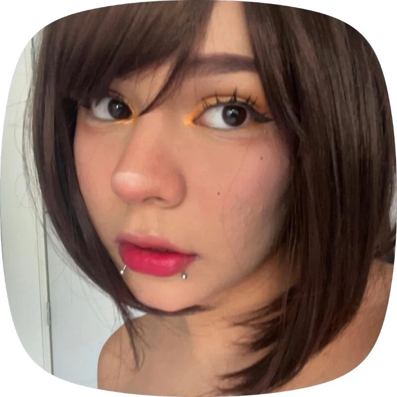 Evelynnee profile photo