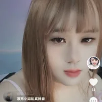 ladyboyzhang webcam