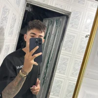 Aleconnor's Profile Pic