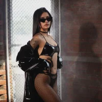 غرفة دردشة katia_foxxx_ دون اتصال