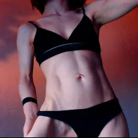 vianviolet's Avatar Photo