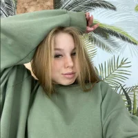 FloraDyer's Profile Pic