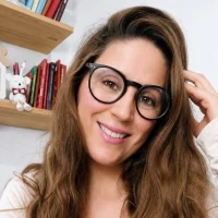 SofiEsteves Φωτ, Προφίλ