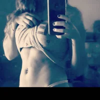 angeladahot Φωτ, Προφίλ