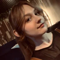 Smoke_mama Φωτ, Προφίλ