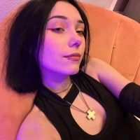 Gambar Profil DevonaEsser