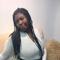 alicee_brunett_'s Profile Pic
