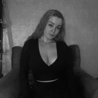 Madlin00's Profile Pic