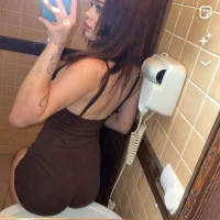 lisaandkokos model avatar