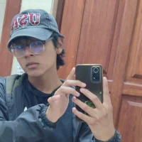 Zdjęcie profilowe modela Theleets