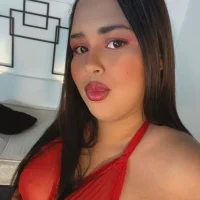 NatashaSanz9's Profile Pic