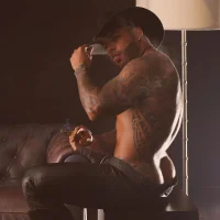 Aaron_Vega Stripchat