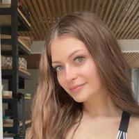 รูปโปรไฟล์ของ AliceeMO