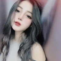 Lyna_xx's Profile Pic