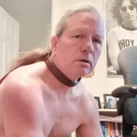 obedient_slave's Profile Pic