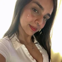 غرفة دردشة NicoleSanchezzz دون اتصال