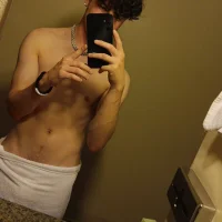 Slutboi33's Profile Pic