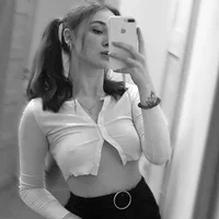 Emilia_edwards's Profile Pic