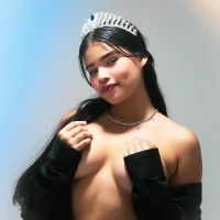 LAUREN_UP's Profile Pic