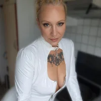 Ảnh Đại Diện JaninaSecrets_